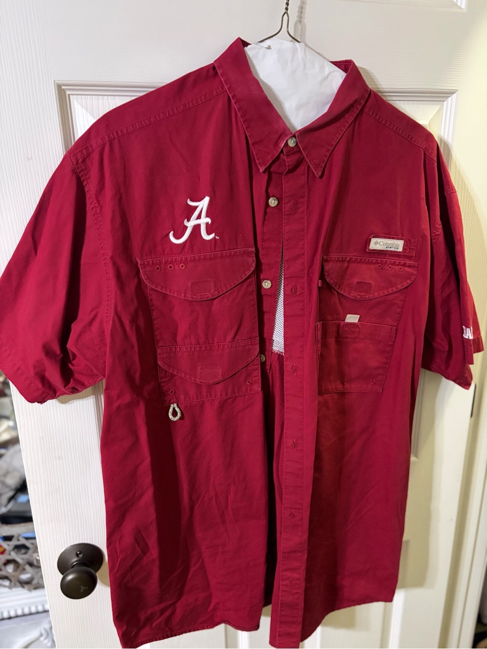 Columbia Men's Crimson Short-Sleeve Button Fishing Shirt - Alabama A Embroidery